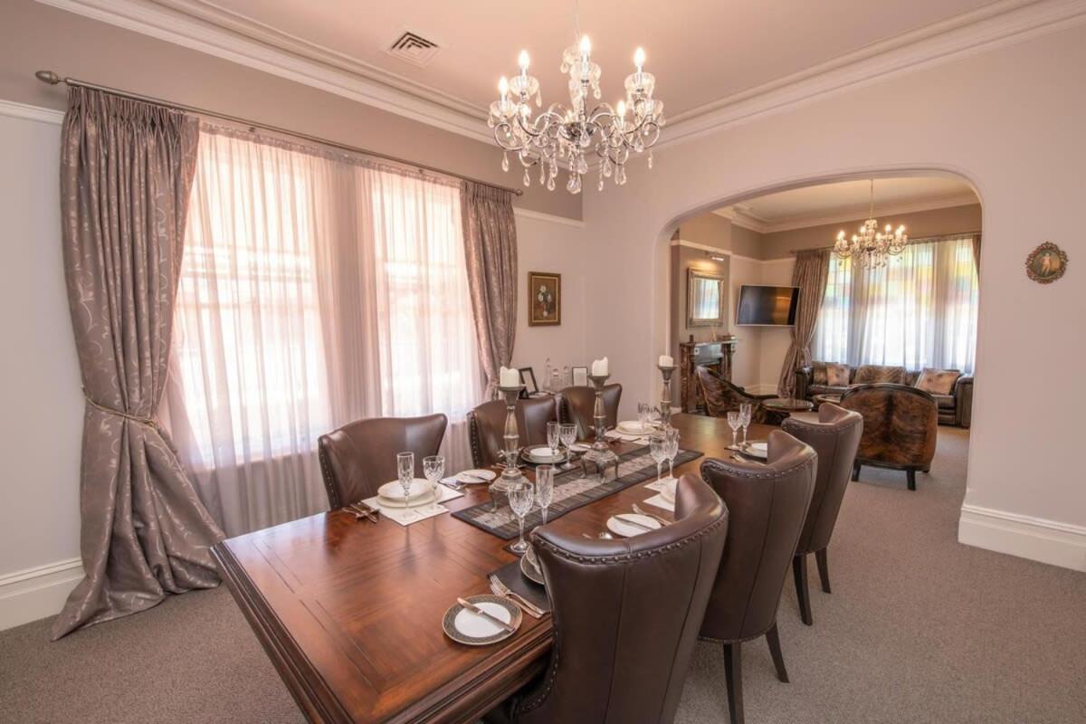 Holiday home Lansdowne House *